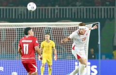 Trung vệ ĐT Việt Nam phải khâu vết thương sau trận thắng Indonesia khiến CĐV xót xa