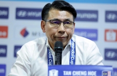 Tin nóng bóng đá trưa 17/8: HLV Malaysia thừa nhận cay đắng sau thất bại
