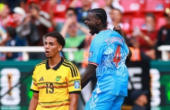 Cựu sao MU rực sáng, đưa đội nhà thẳng tới World Cup 2026