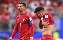 Khoảnh khắc Ronaldo gây tranh cãi dữ dội trước Bruno Fernandes
