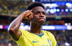 Vinicius Jr viết lại lịch sử World Cup trong ngày Neymar tái xuất
