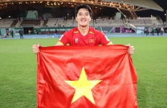 Tân binh ĐT Việt Nam chia sẻ thật lòng khi cạnh tranh với Xuân Son ở AFF Cup