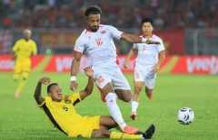 NÓNG: Trọng tài Nhật Bản có thể hoãn trận Việt Nam vs Malaysia vì mưa, sét