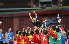 Báo Hàn: 'HLV Kim Sang Sik là người kém may mắn nhất thế giới'