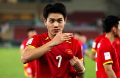 CHÍNH THỨC: Đình Bắc áp đảo thủ môn Trung Quốc, nhận giải thưởng danh giá của AFC