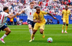 Tuyển Anh lập kỷ lục buồn tại World Cup sau trận hòa Ghana