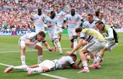 Bỉ lập cột mốc lịch sử World Cup sau màn ngược dòng nghẹt thở trước Senegal