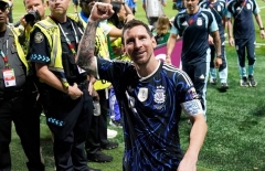 Hé lộ cầu thủ tuyển Anh nhận áo đấu của Messi sau bán kết World Cup 2026