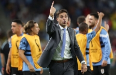 Quyết chống lại FIFA, Uruguay chơi lớn thuê luật sư của Messi