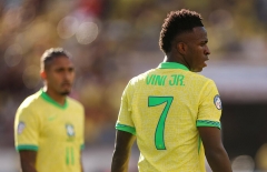 Vinicius im tiếng, Brazil ngậm ngùi chia điểm với Colombia