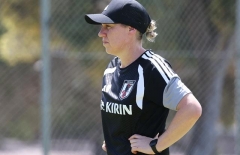 CHÍNH THỨC: Thêm một HLV Nhật Bản từ chức trước World Cup