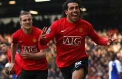 Carlos Tevez cùng đồng đội lên kế hoạch sang Việt Nam du đấu