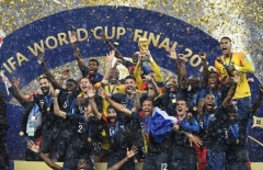 VIDEO: Khoảnh khắc Pháp nâng cao chức vô địch World Cup 2018