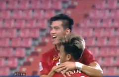 VIDEO: Bàn mở tỷ số mãn nhãn của Tiến Linh