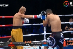 Video: 'Cao tăng đắc đạo' khiến võ sĩ Boxing nằm 'bẹp dí' chỉ sau hai cước