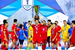 Văn Hậu nói lời đặc biệt sau khi cùng Việt Nam vô địch AFF Cup