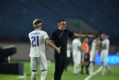 HLV Thái Lan nhắc thẳng ĐT Việt Nam sau chiến thắng 4-0 ở FIFA ASEAN Cup