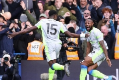 Trực tiếp Chelsea 0-2 Man City: Ngày trở về rực rỡ của Guehi