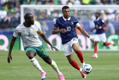 Trực tiếp Pháp 0-0 Senegal: Pháp suýt có bàn!