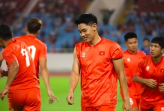Trực tiếp Việt Nam vs Campuchia: Xuân Son, Tài Lộc dự bị