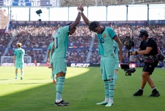 Trực tiếp Levante 0-2 Barca: Chủ nhà phản công