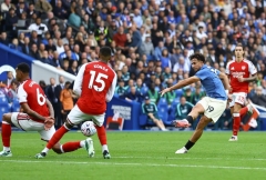 Trực tiếp Brighton 2-0 Arsenal: Siêu phẩm sút xa