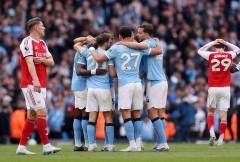 Quật ngã Arsenal, Man City tiến gần ngôi vô địch Ngoại hạng Anh