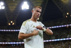 Ronaldo bất lực, Al Nassr gục ngã mất ngôi đầu Saudi Pro League
