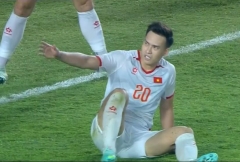 CĐV Singapore đồng loạt gọi tên Việt Nam khi thua Thái Lan ở FIFA ASEAN Cup
