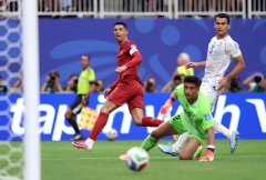 Sau cú đúp, Ronaldo đáp trả chỉ trích theo cách quen thuộc