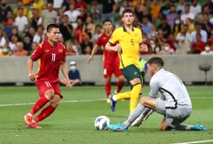 Trực tiếp Việt Nam 0-4 Úc: Chủ nhà quá đẳng cấp