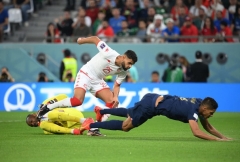 Trực tiếp Pháp 0-0 Tunisia: ĐT Pháp lép vế toàn diện