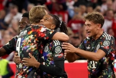 Bayern Munich trút 7 bàn, Kane và Olise cùng viết nên màn trình diễn khó tin