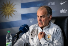 HLV Uruguay gây sốt với 5 chữ sau trận hòa Ả Rập Xê Út