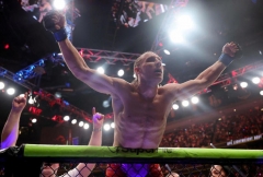 Huyền thoại UFC nổi giận vì luật ‘vô lý’ khiến 3 ngôi sao gặp họa sau UFC 329