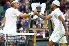 Tsitsipas gây sốc: “Cả làng quần vợt đều biết bí mật của Kyrgios”