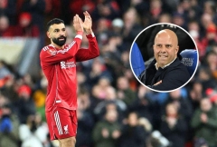 Arne Slot dành lời có 'cánh' Salah sau chiến thắng của Liverpool