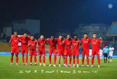 CAHN thị uy sức mạnh ở trận mở màn V.League