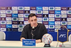 HLV Tây Ban Nha: 'Cả thế giới đã mong Indonesia thắng Iran'