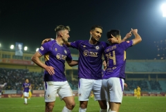 Đại thắng SLNA, Hà Nội FC trở lại đường đua vô địch