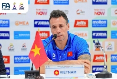 HLV Argentina quyết tâm cùng ĐT Việt Nam dự VCK World Cup