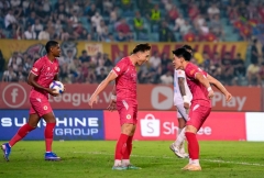 Trực tiếp bóng đá CAHN 0-0 Thanh Hóa: Chủ nhà ép sân