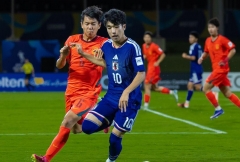 CĐV Trung Quốc phản ứng dữ dội khi thua U17 Nhật Bản ở chung kết