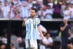 Trực tiếp bóng đá Argentina 1-0 Algeria: Messi lập siêu phẩm