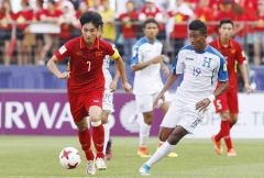 Đội trưởng U20 Việt Nam từng dự World Cup bất ngờ lên Facebook xin việc