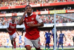 Gabriel Jesus chào sân mỹ mãn, Arsenal nối dài mạch thăng hoa