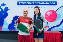 Cựu hoa khôi bóng chuyền giành chức vô địch đặc biệt