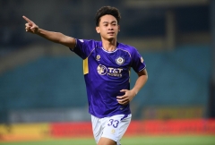 Liên tiếp lập công, trung vệ 20 tuổi cao 1m83 gây sốt V.League