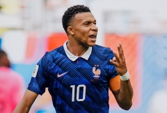 Mbappe bị chỉ trích dữ dội khi Pháp đang thua 0-4 Anh