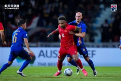 CĐV Thái Lan phản ứng mạnh mẽ khi thua 0-2 Việt Nam ở chung kết AFF Cup